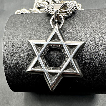 Blackened Star of David pendant on a 4mm rope chain by Koch La Ni